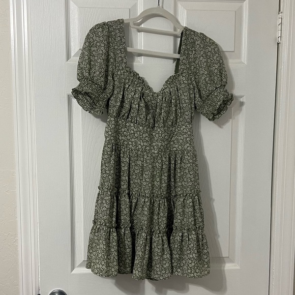 Trixxi Medium Green Dress from Francesca’s - Picture 1 of 5